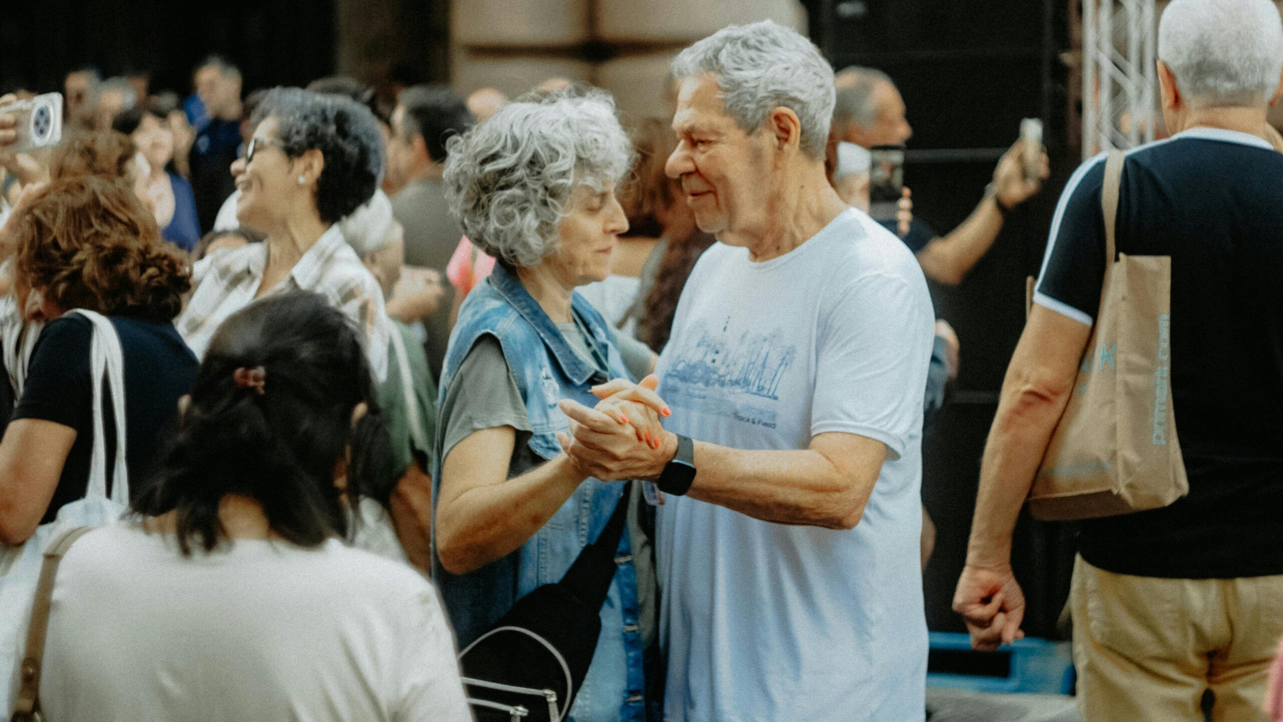 Why Most Men Don’t Dance (And What They’re Missing Out On)